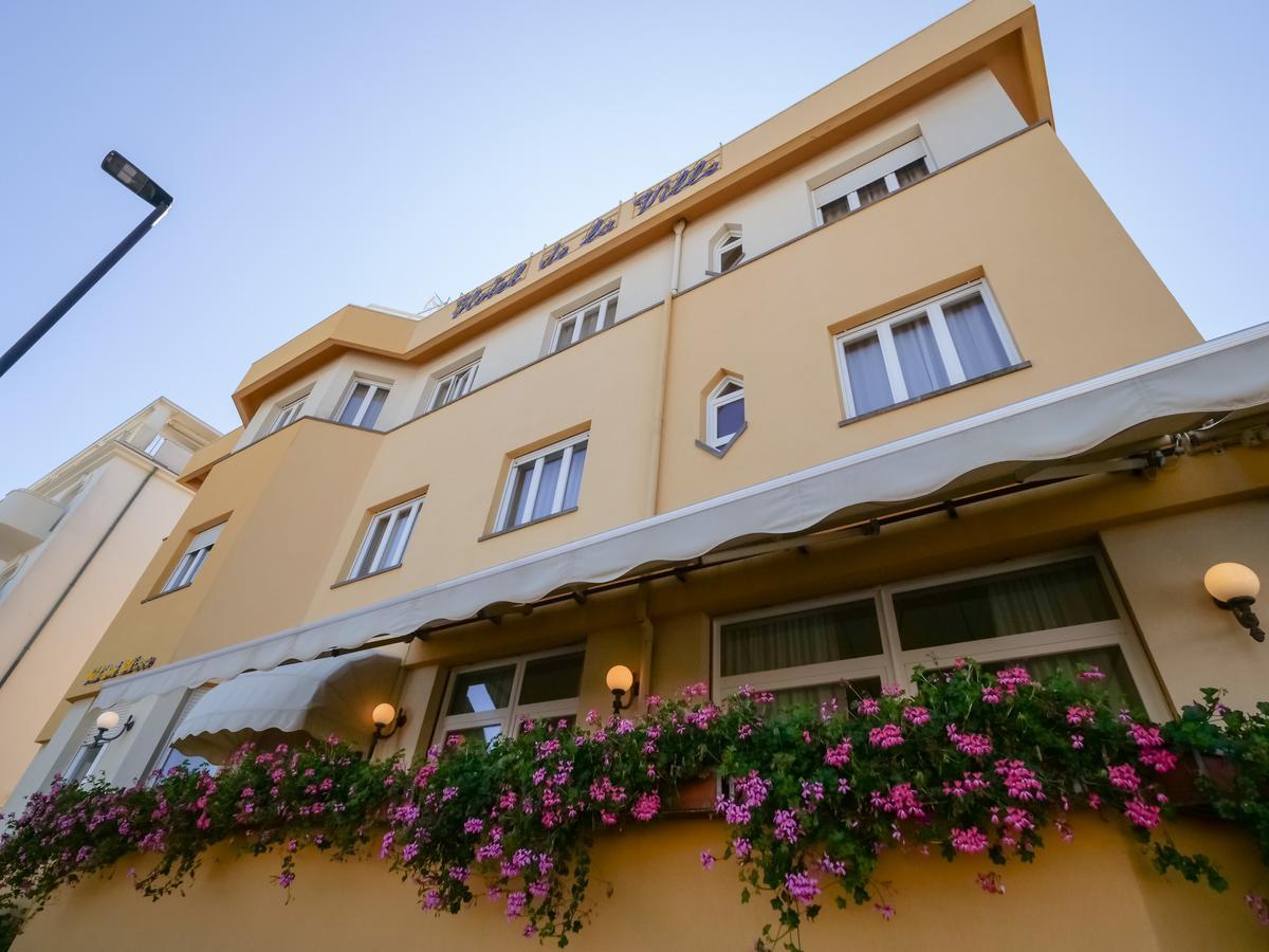 Hotel De La Ville เซนีกัลเลีย ภายนอก รูปภาพ